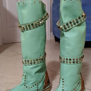Rose Gonzales aqua boots